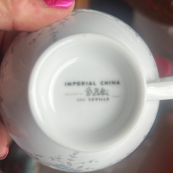 Vintagev - Picture 2 of 3